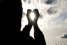 孙铭徽伤退 赵睿10中1 广厦24分逆转终结新疆8连胜.